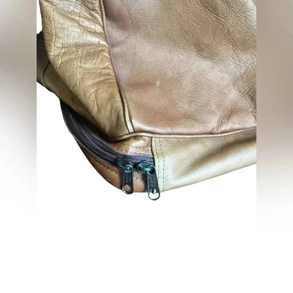 Roche’ Invitational Wolf Creek TICA Leather Duffel Travel Bag - Picture 9 of 16